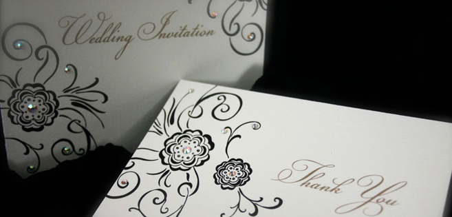 Through close communication with our experienced wedding stationery